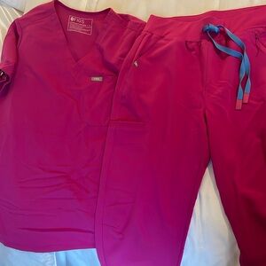 Figs women’s scrubs. Top is size Small and bottom is size Small as well